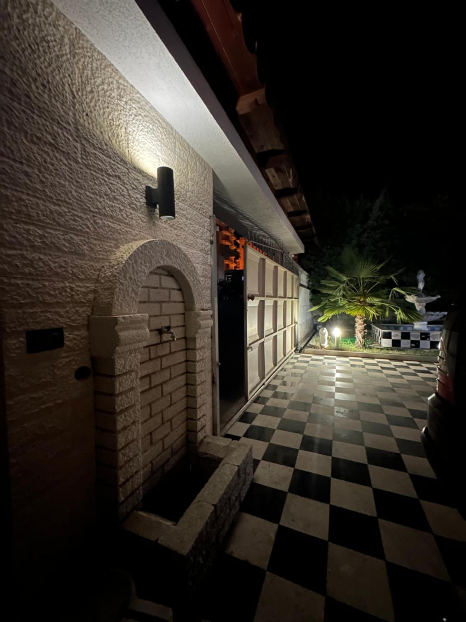 Guest House Pulake Berat Exteriér fotografie
