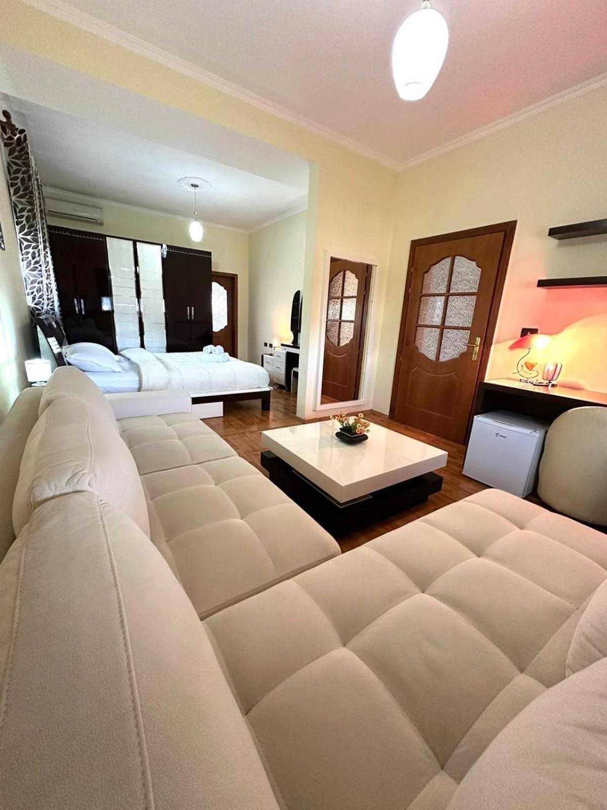 Guest House Pulake Berat Exteriér fotografie