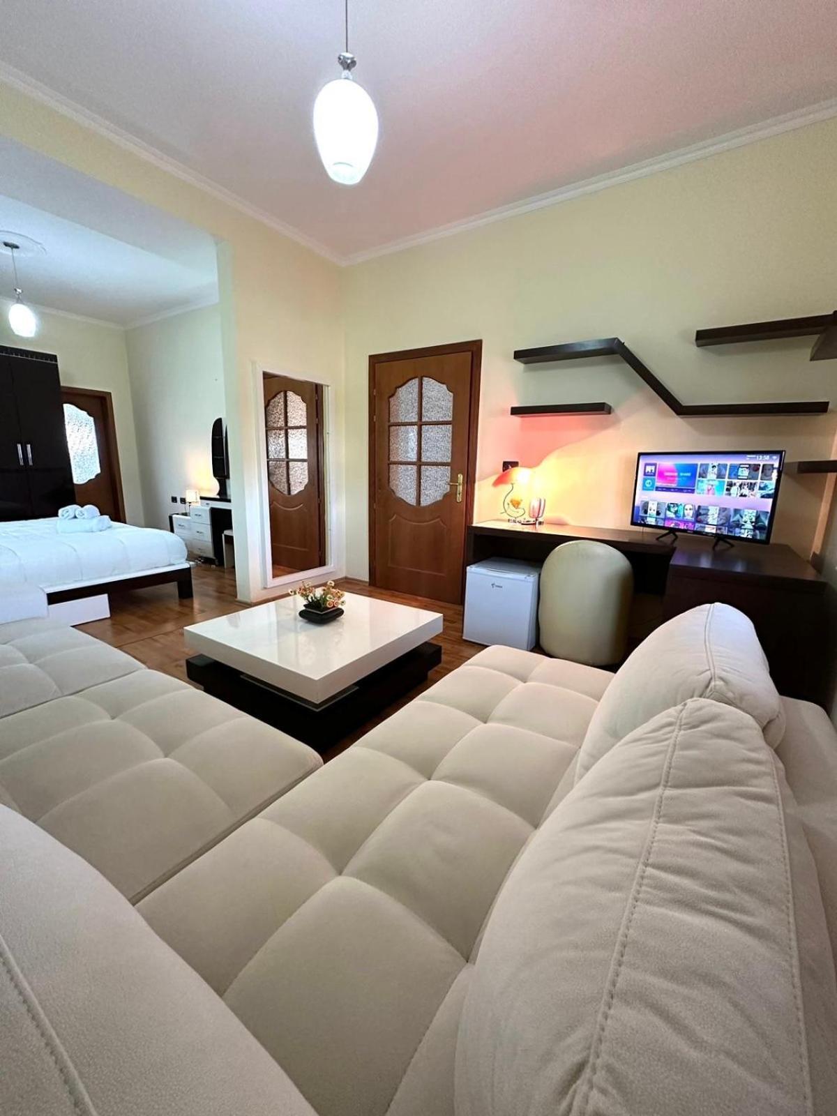 Guest House Pulake Berat Exteriér fotografie